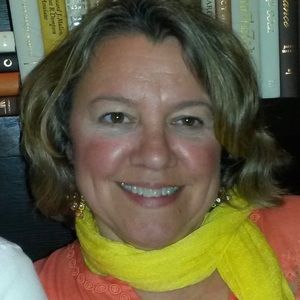 Meet your Posher, Holly